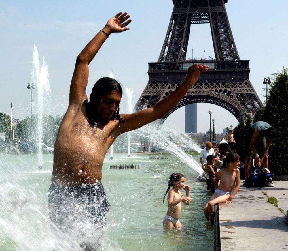 France prepares to swelter in record high June temperatures | en ...