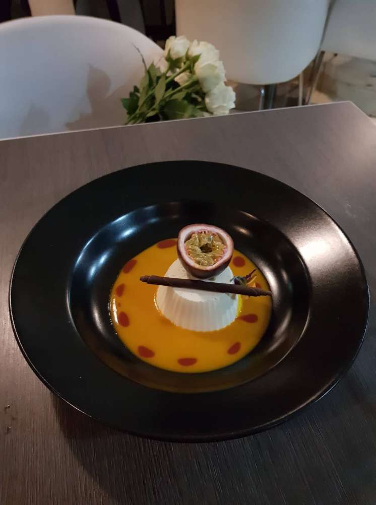 Dino Bistro Café