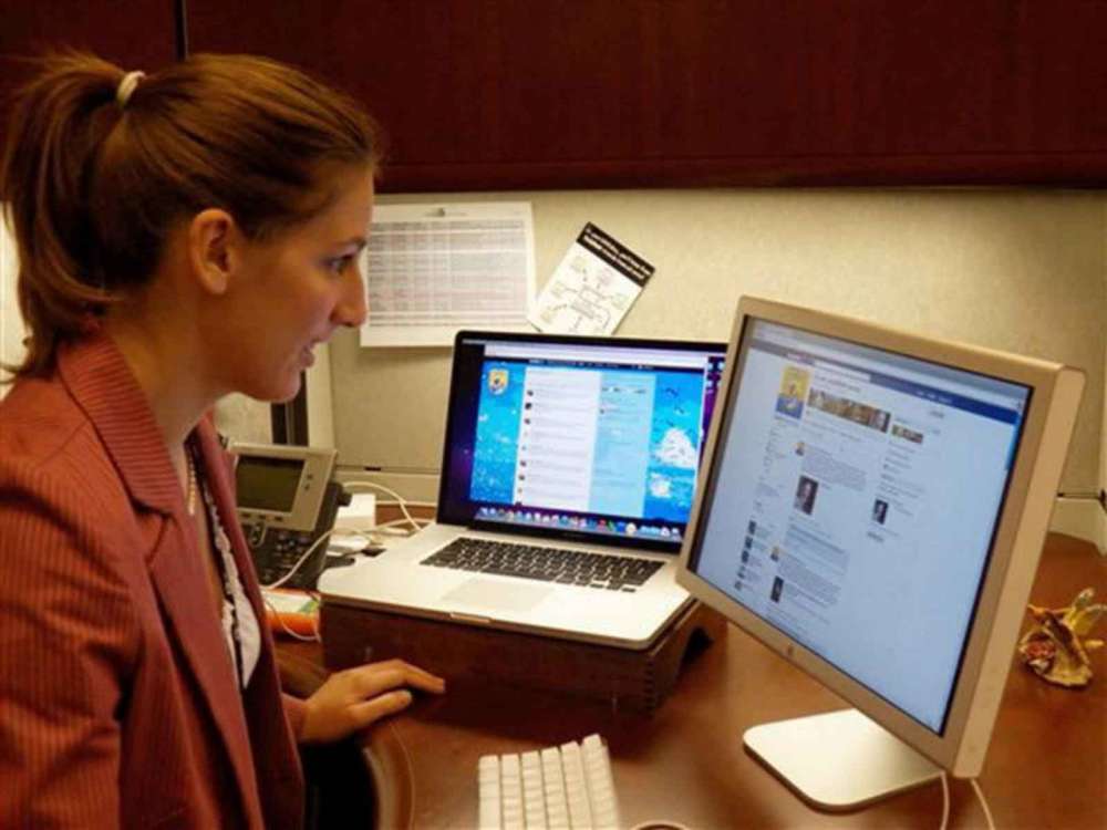 Emphasis on technology rather than on public sector