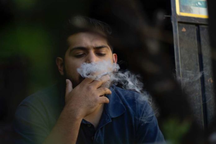20% of cancer related deaths in Cyprus due to lung cancer (table)