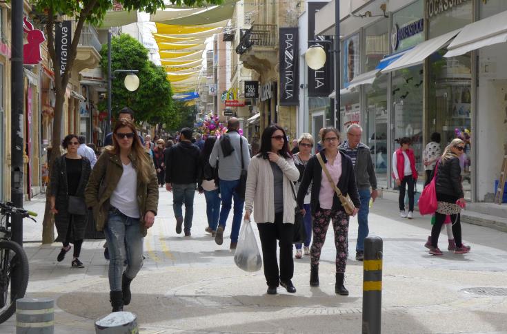 Eurobarometer: Cypriots distrust political parties