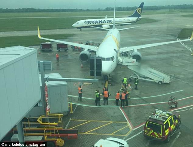 Ryanair and Primera planes collide in Stansted as the two aircraft prepared for take-off