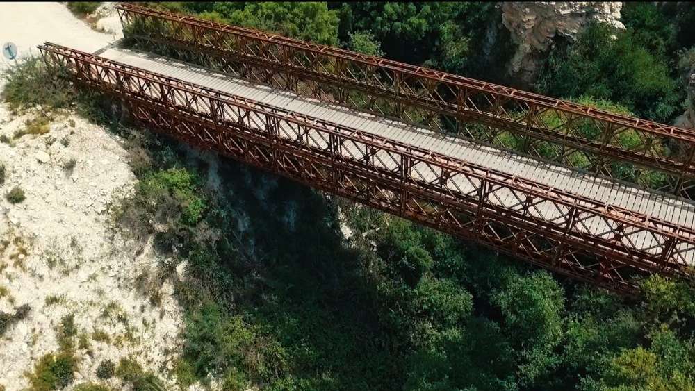 Trozena Bridge