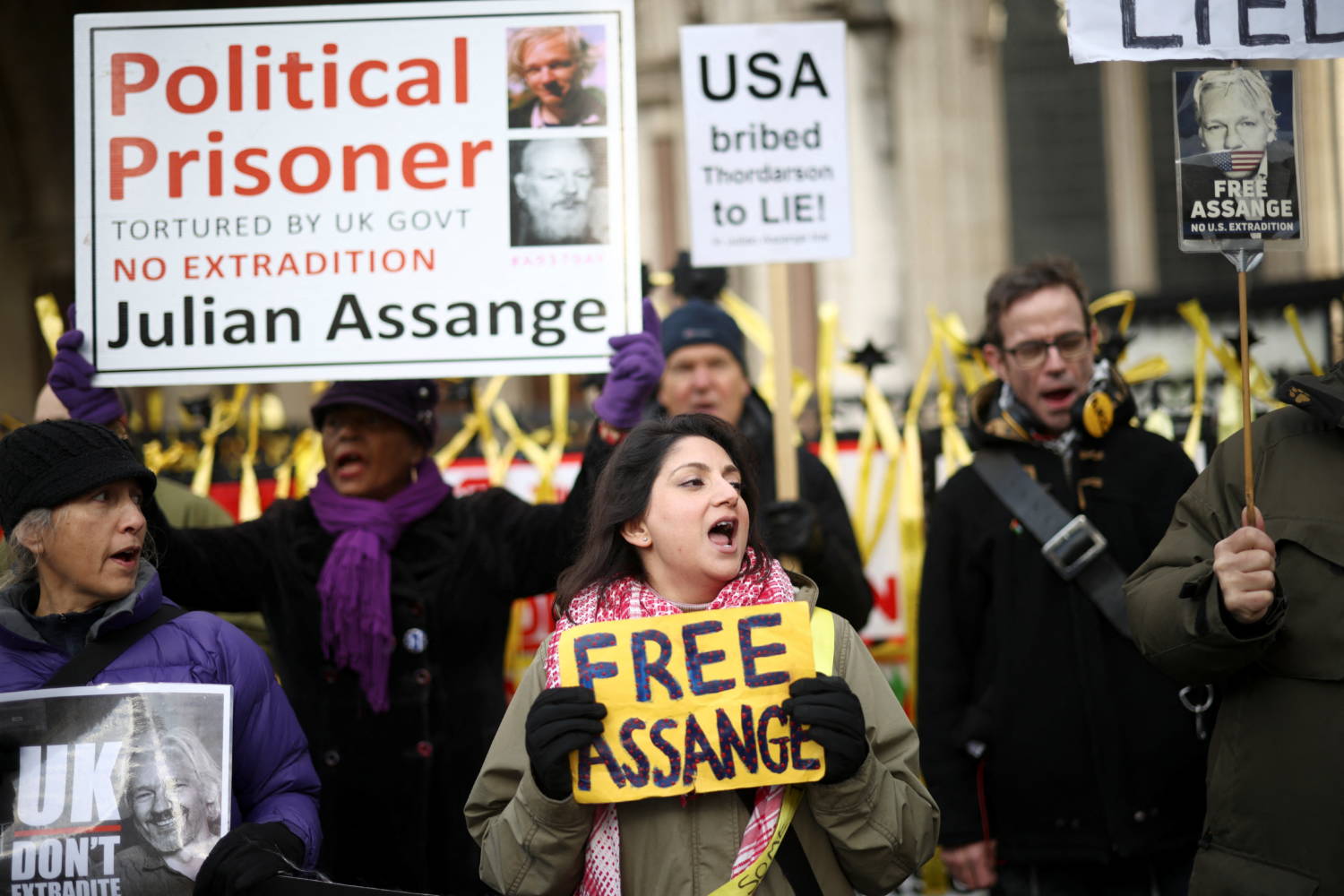 British Court To Make Ruling On U.s. Appeal To Extradite Assange