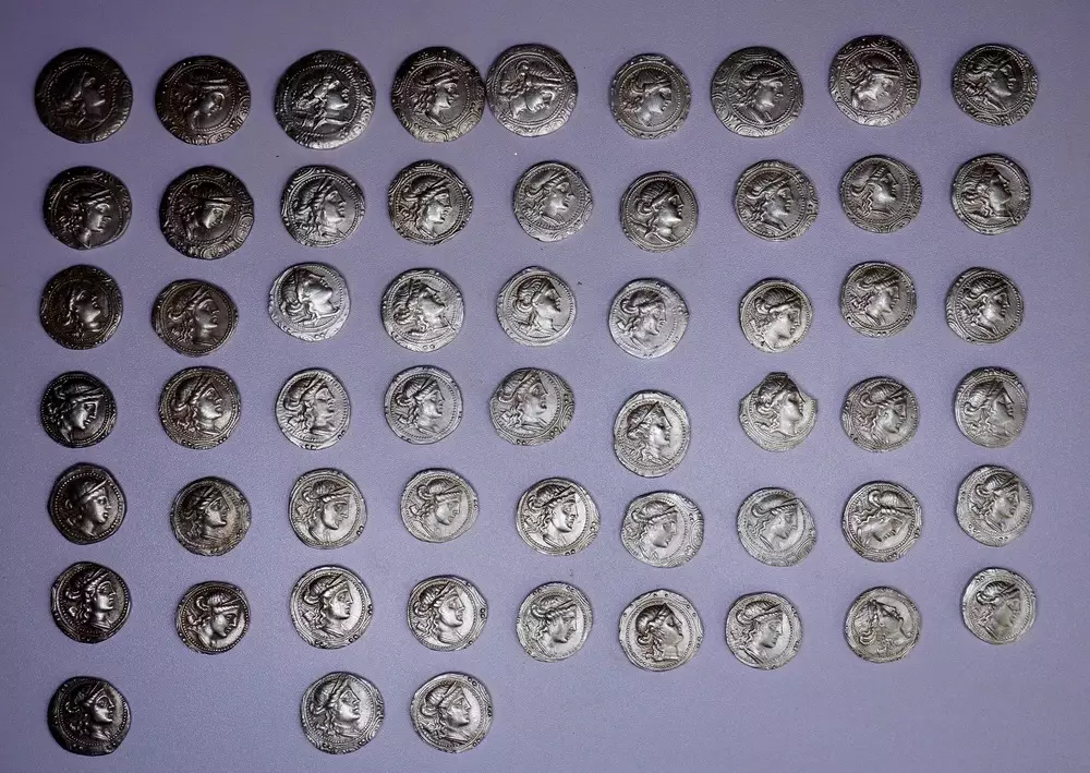 Romania Ancien Coins (139).jpg