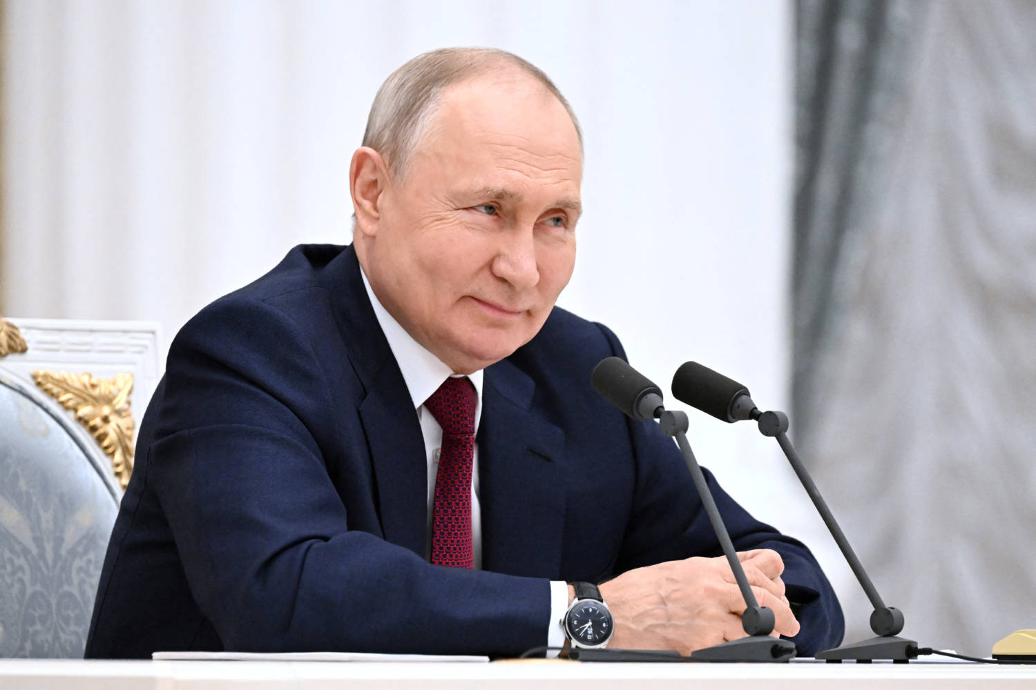 Russian President Vladimir Putin Attends A Meeting With Graduates Of The Russian Presidential Academy Of National Economy And Public Administration (ranepa) In Moscow