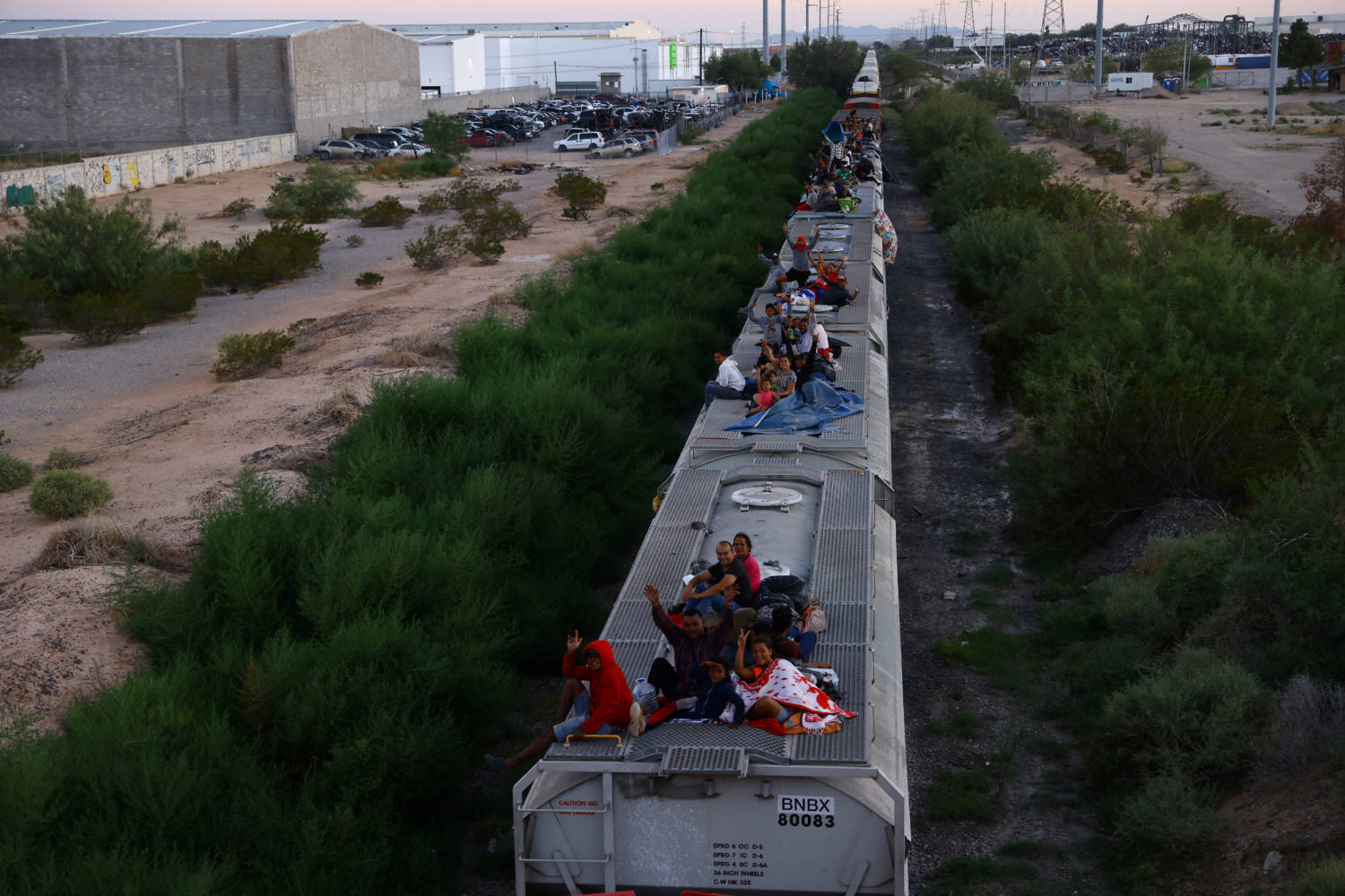 US-Mexico border is world's deadliest land migration route, IOM finds ...