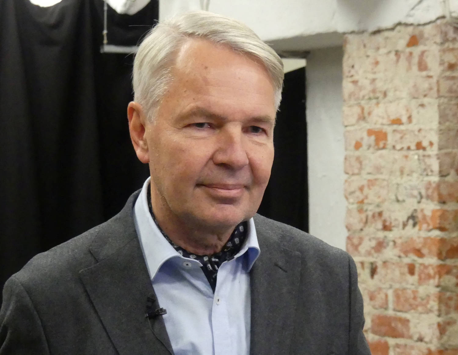 Finnish Presidential Candidate And Former Foreign Minister Pekka Haavisto Talks To Members Of The Media Before Dj Ing In Helsinki