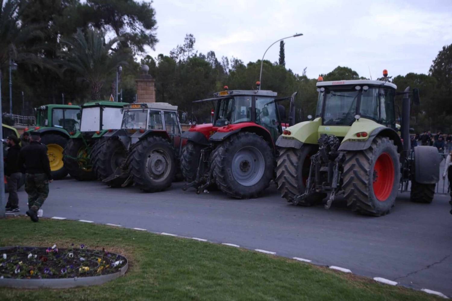 Farmers 2
