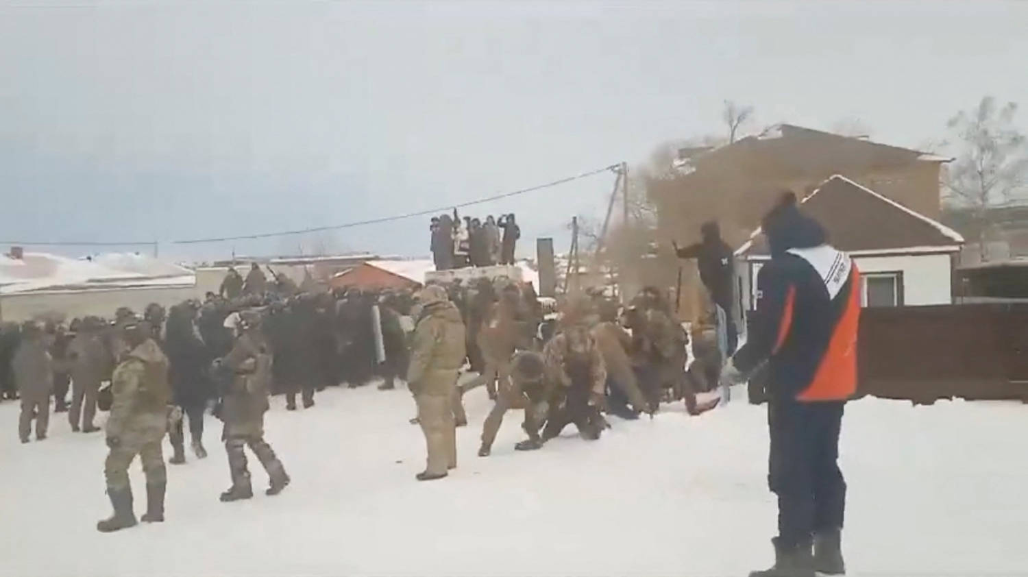 Crowd Protests Jailing Of Activist In Russian Region Of Bashkortostan