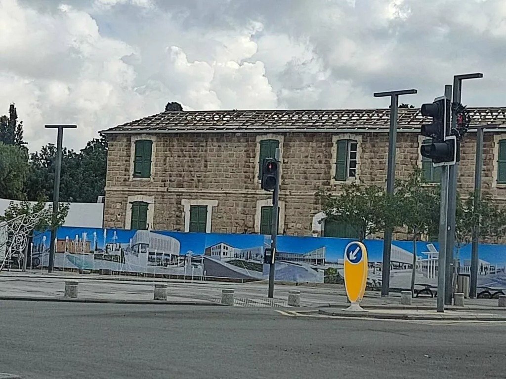 Arxisan Ta Erga Gia To Kentro Is