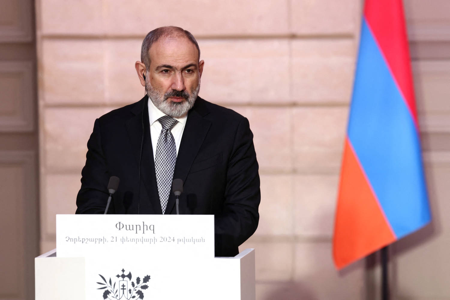 French President Macron Meets Armenian Pm Pashinyan In Paris
