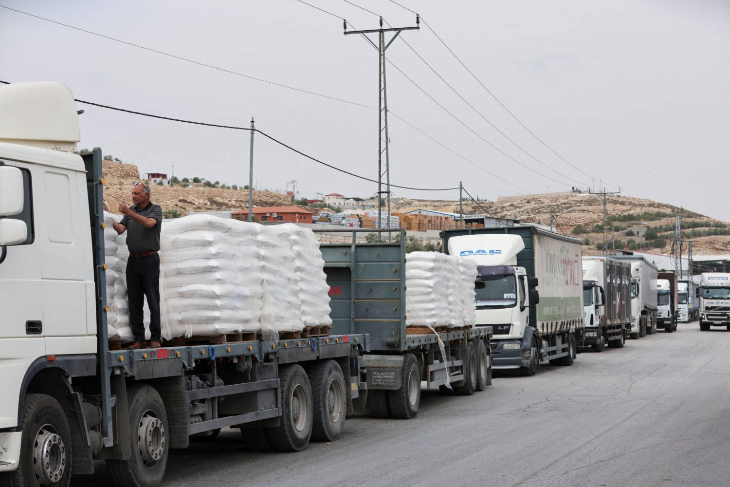Israel Reopens Gaza Food Sales As Rafah Raid Chokes Aid
