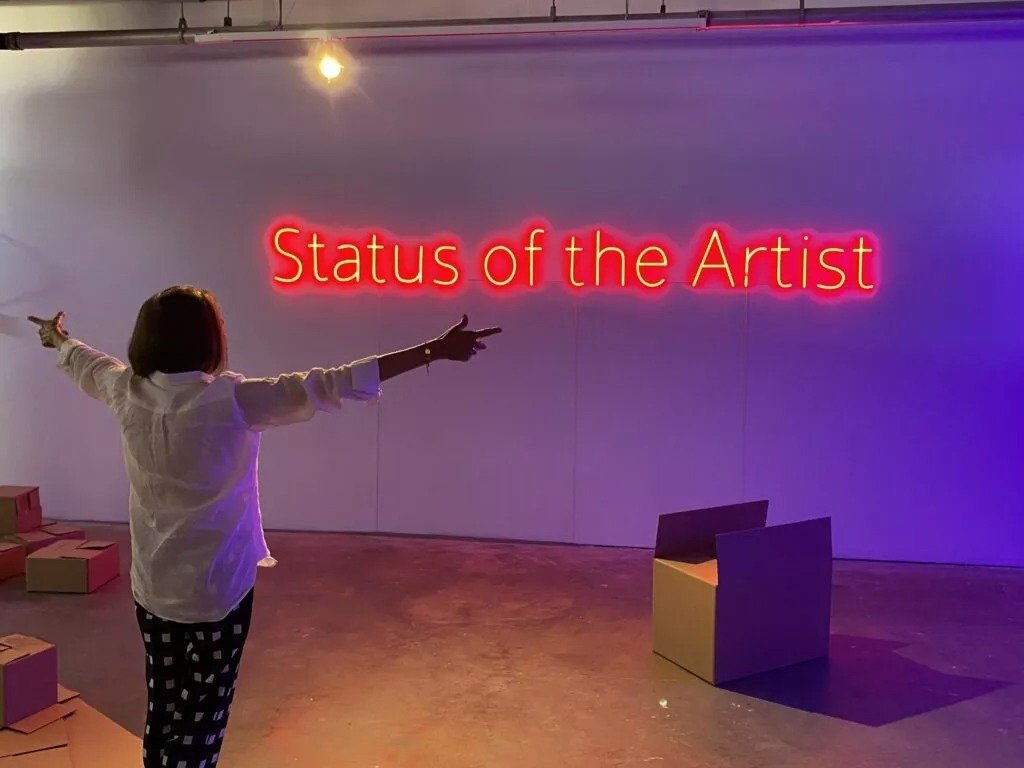 Zvstretchedhands Statusofthearti