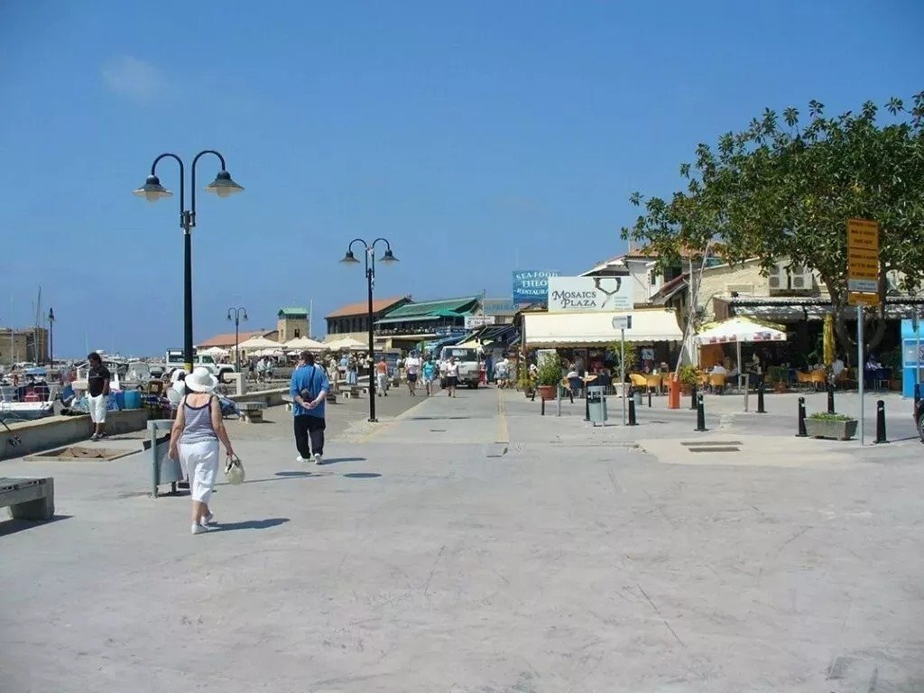 Cyprus Facing Loss Of 30,000 Tourists This Season, Hoteliers Say