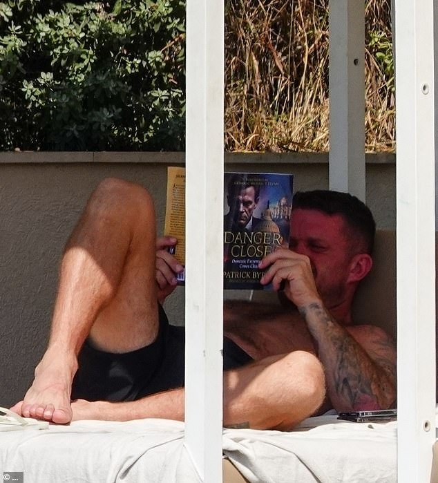 Far Right Leader Tommy Robinson Holidaying In Cyprus As Uk Faces Anti Immigrant Riots2