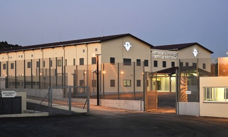 Menogeia 4