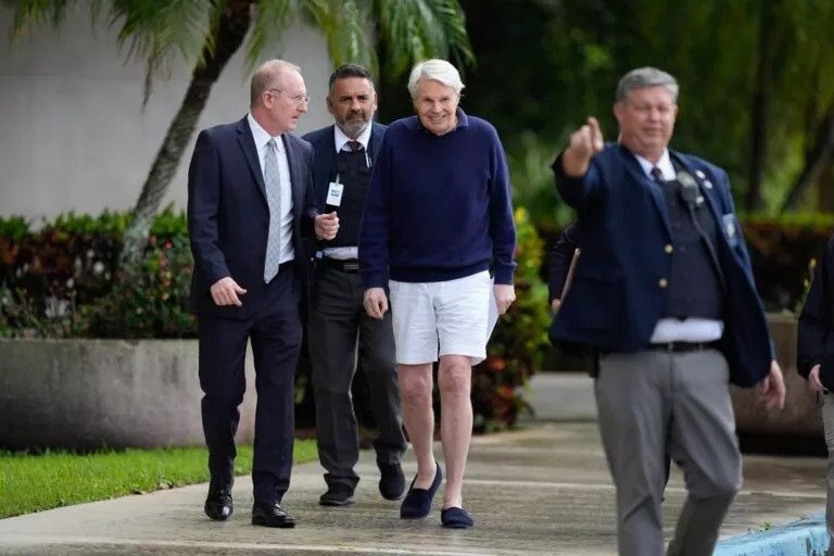 Former Abercrombie & Fitch Ceo Arrested In Sex Trafficking Investigation