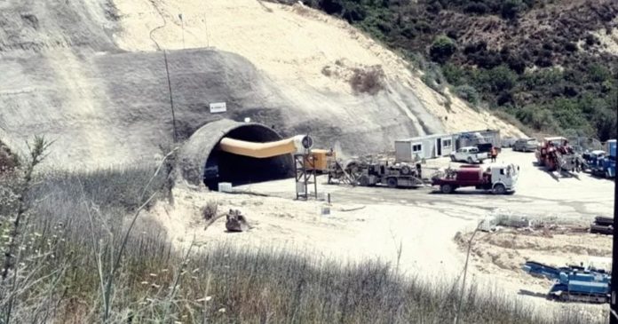 President Vows New Paphos Polis Road Will Proceed Despite Obstacles