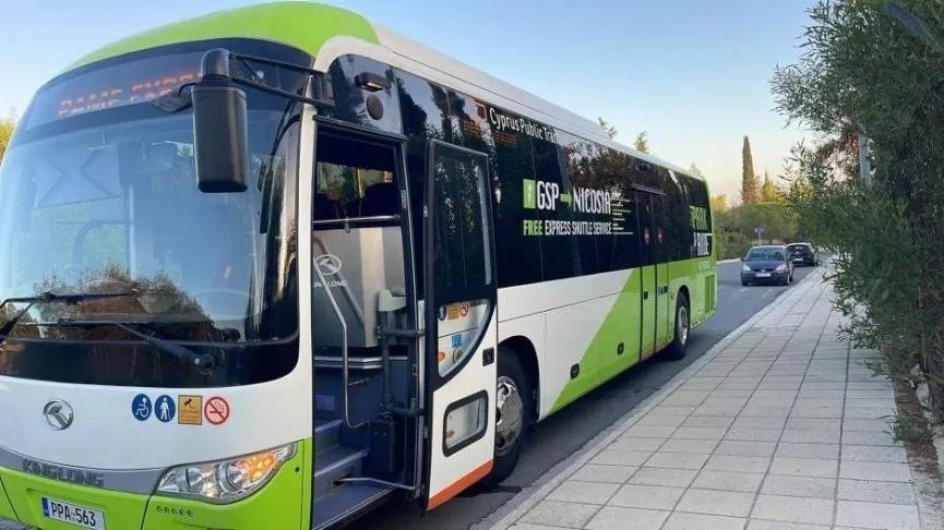 Bus Service Extends Hours To Accommodate Retail Workers In Nicosia