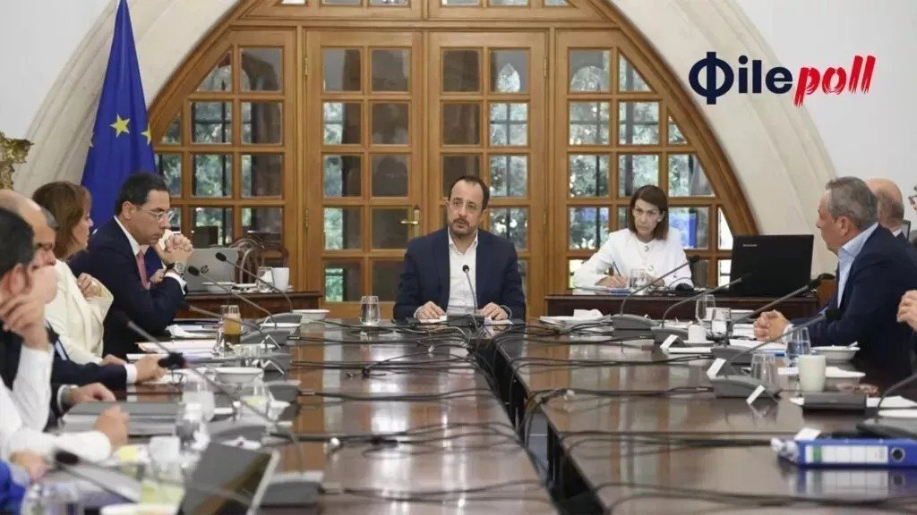 Only Three Government Ministers Gain Public Approval In New Poll