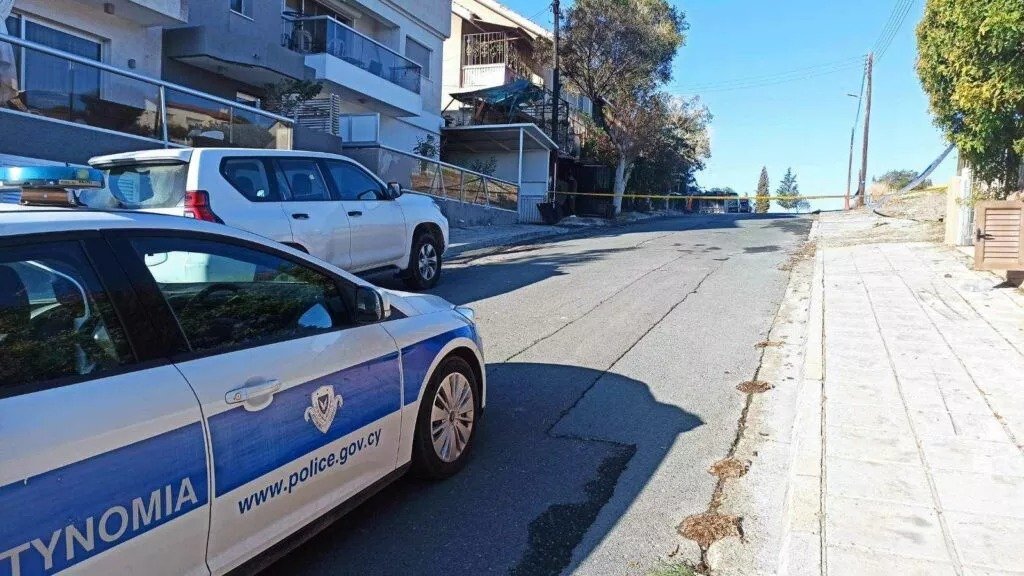 Police Hunt Two Suspects Over Limassol Car Bombing