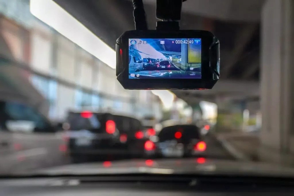 Personal Data Commissioner Raises Concerns Over Dashboard Cameras