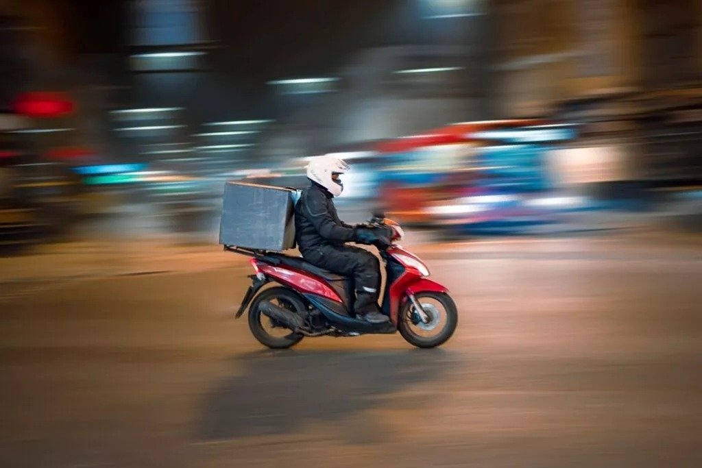 Food Delivery Driver Robbed At Gunpoint In Larnaca