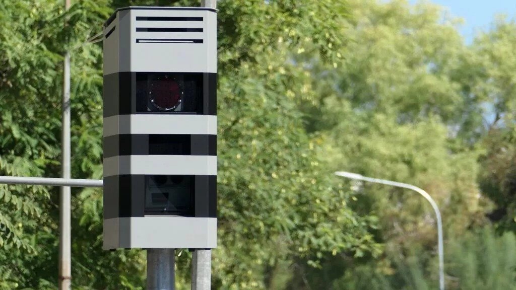 Police Under Fire For Traffic Camera Fine Notification System