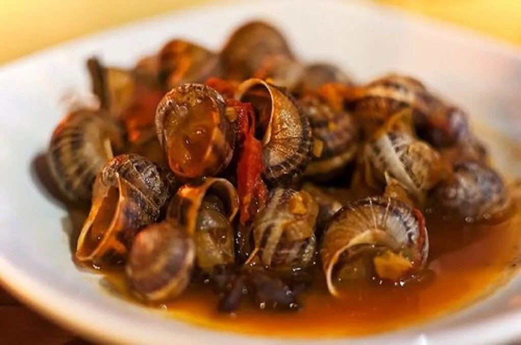 Customs seize 50kg of snails at Nicosia checkpoint | en.philenews.com