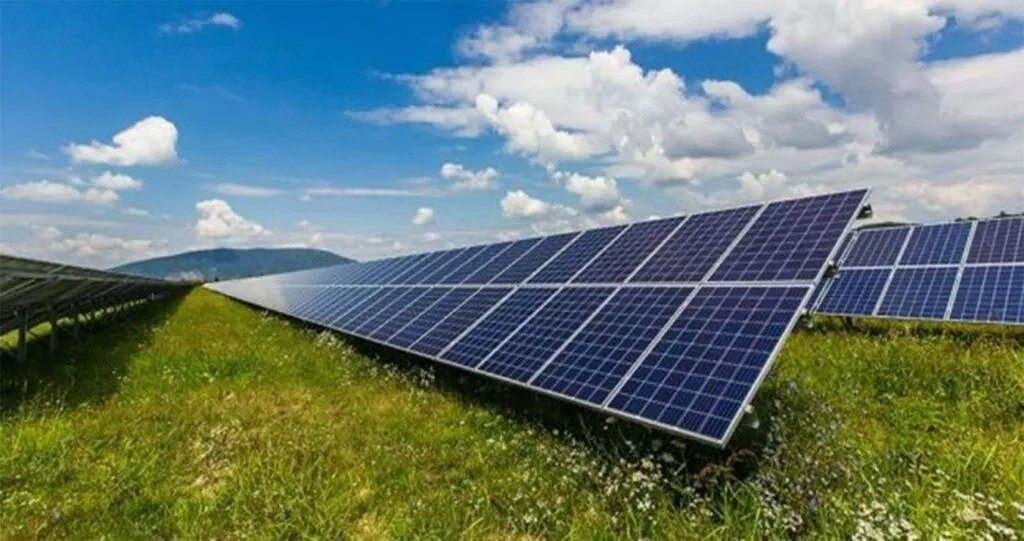 Plans For 180mw Solar Park Advance Despite Local Opposition