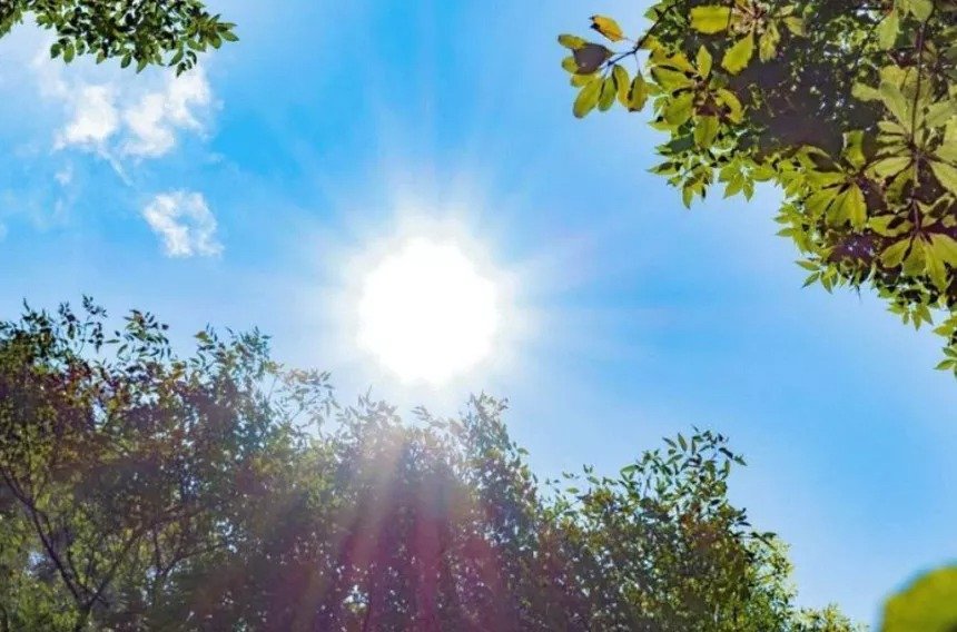 Weak Low Pressure System Affects Region As Temperatures Rise