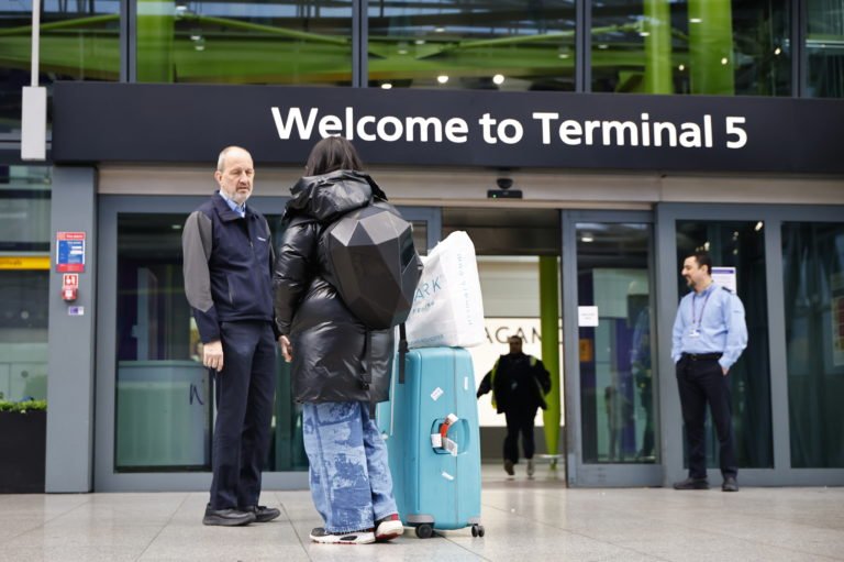 Heathrow Airport Closes All Day Over Power Outage Following Nearby Fire