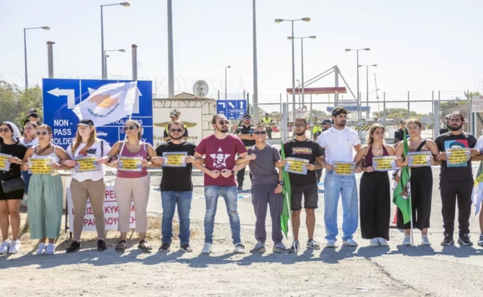Uk Cyprus Bases Protest Raf Akrotiri