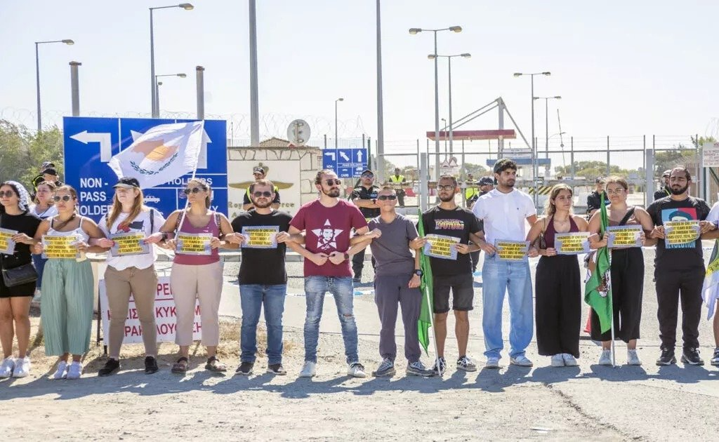 Uk Cyprus Bases Protest Raf Akrotiri