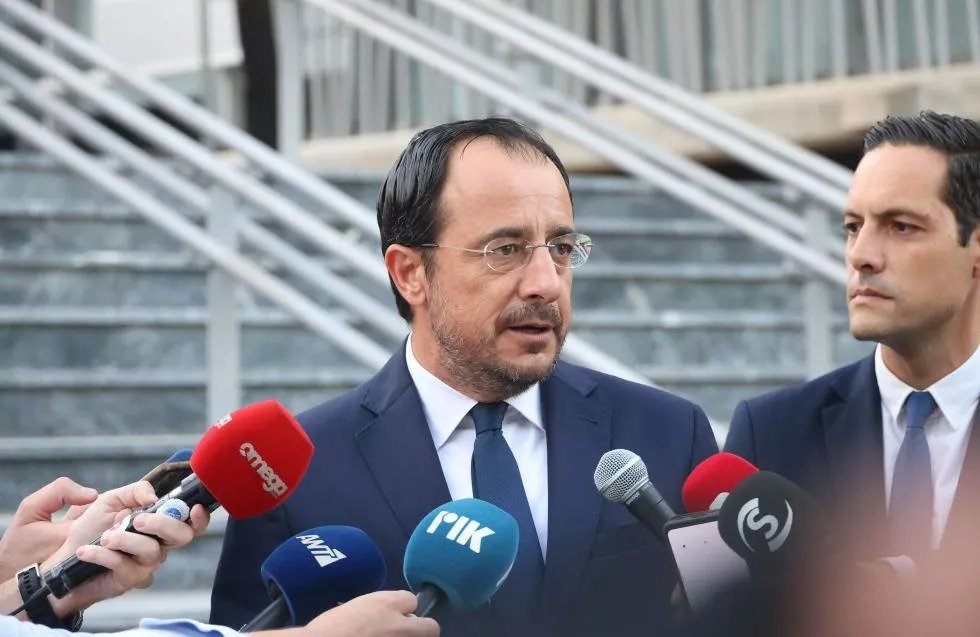 President Rejects Cutting 13th Salary For Civil Servants, Says Other Reforms Take Priority