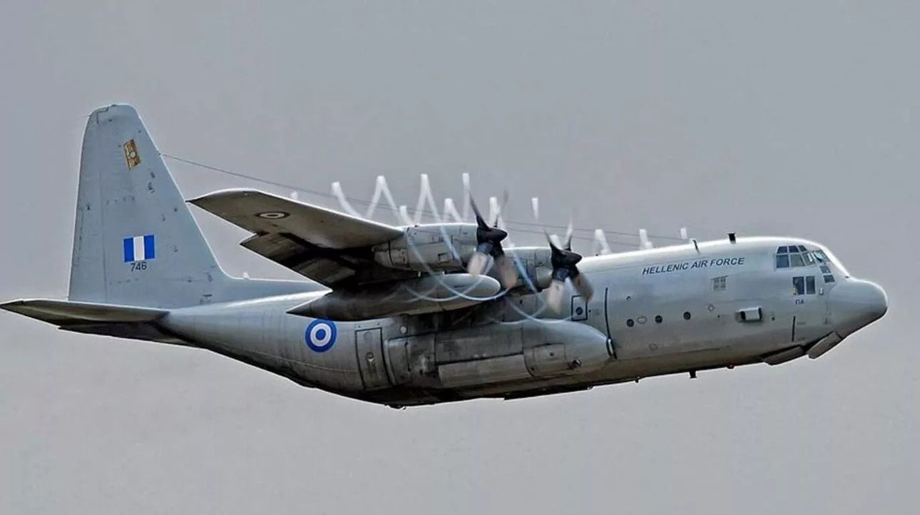 Cypriot Citizens Evacuated From Israel Arrive In Athens Via Military Aircraft
