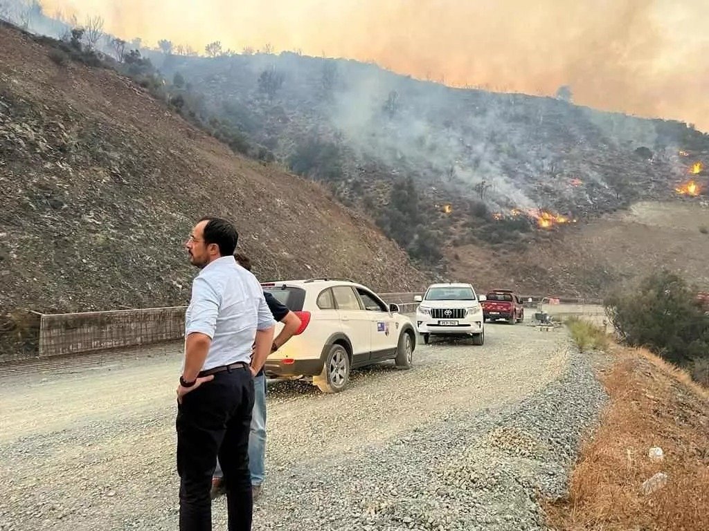 President Pledges Compensation For Limassol Fire Victims