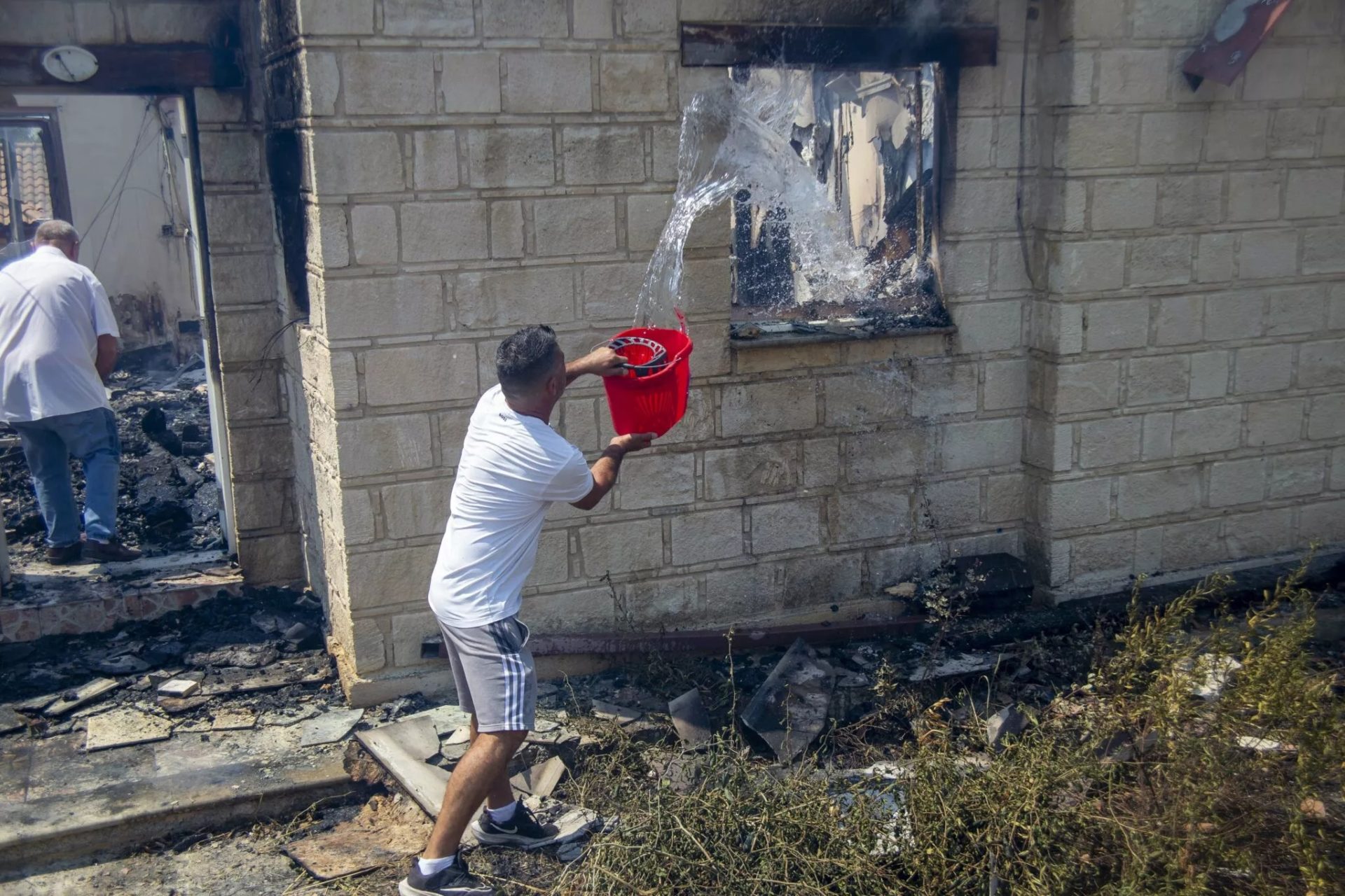 Scammers Pose As Fire Victims To Extract Money From People Wanting To Help