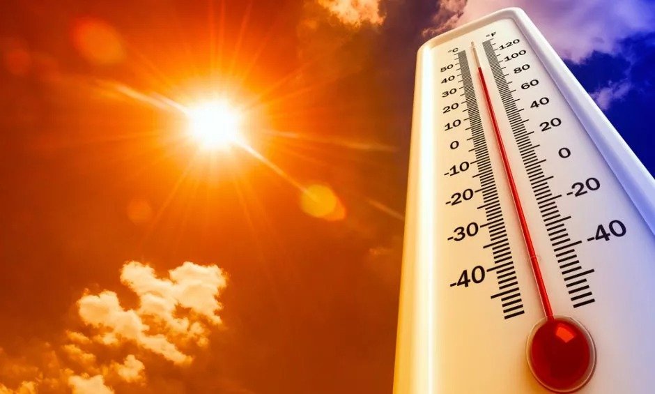 Winds To Weaken Gradually From Tonight With New Orange Alert Issued For Heatwave
