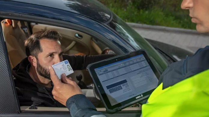 Cyprus police launch tablet system for real-time crime fighting and ...