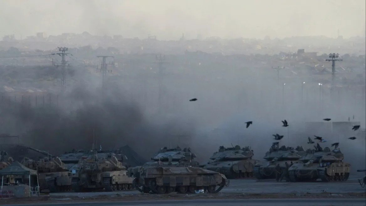 Israel Intensifies Gaza Bombardment With Us Backing New Offensive
