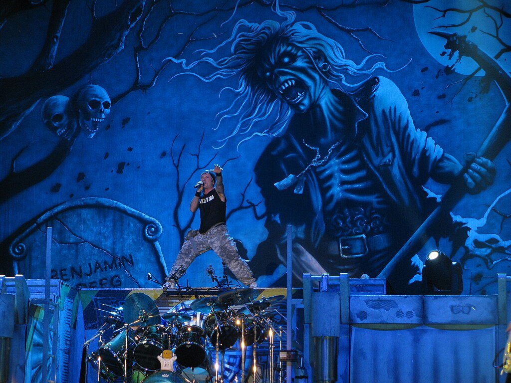 1024px Iron Maiden 2010