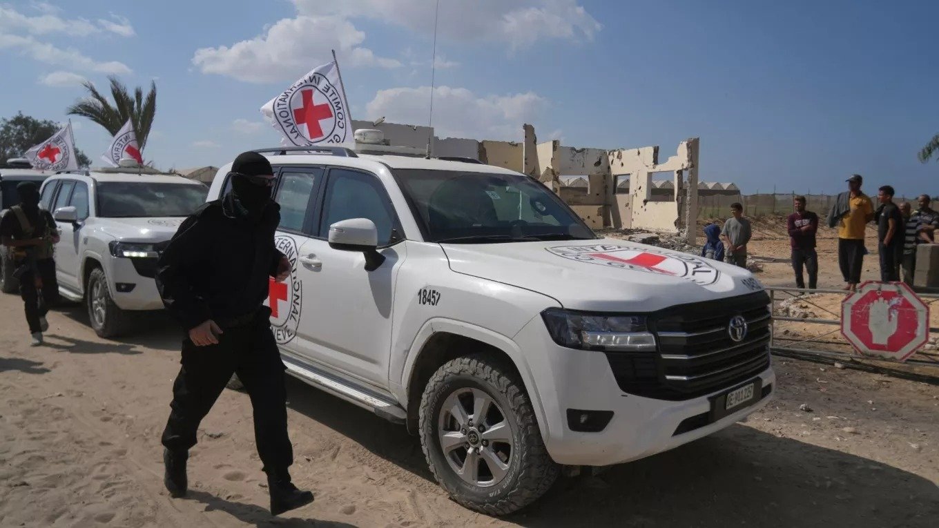 Israel Halves Gaza Aid After Hamas Delays Returning Hostage Bodies