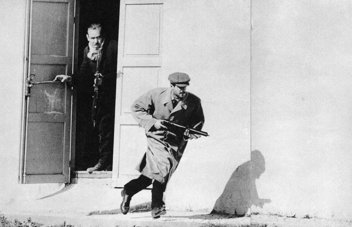 Pioneering War Photographer Talks About Famous Cyprus Picture (photos)