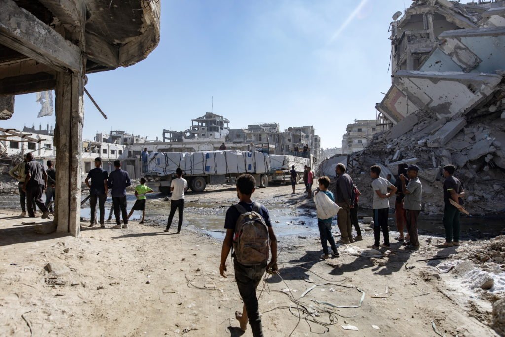 Aid Trucks Arrive In Khan Younis