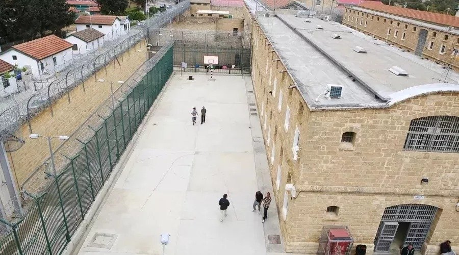 Ex Prison Chiefs Cry Foul Over Inmate's Late Night Transfer Claims