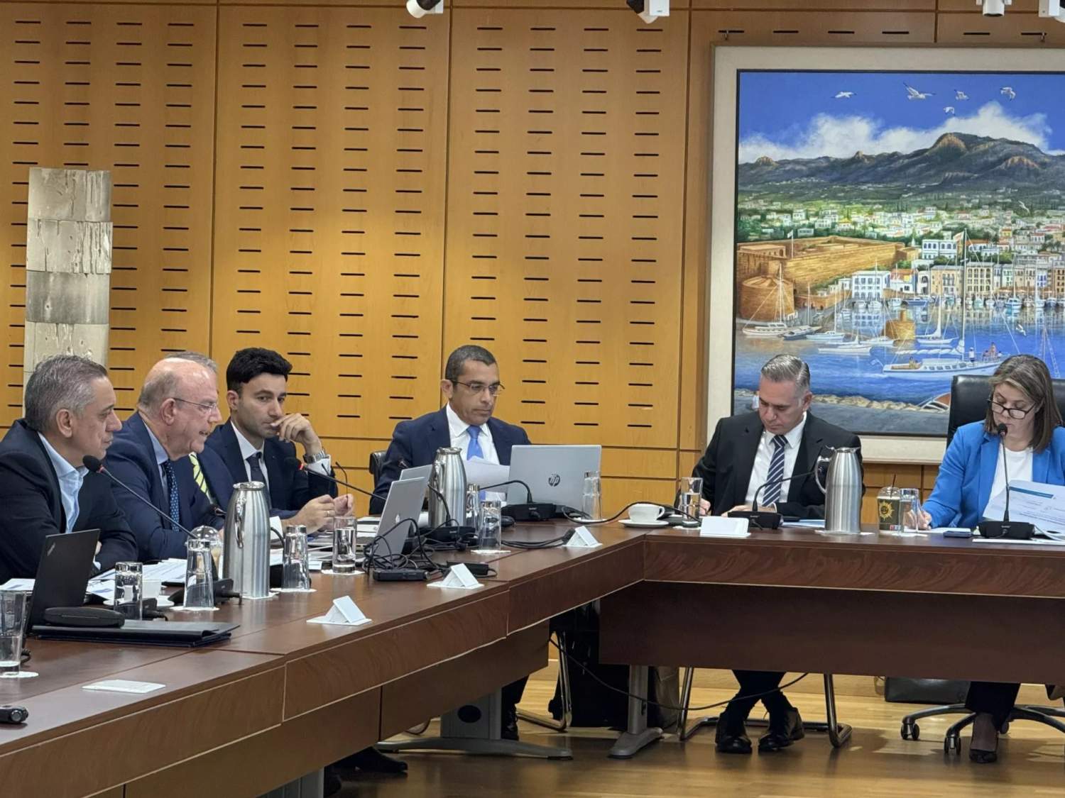 Critical Tax Reform Meeting Underway As Parties Push For Higher Thresholds