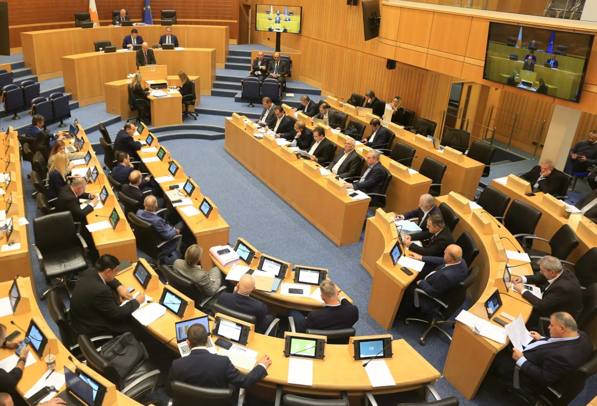 Parliament Votes Redistribution Of Seat From Nicosia To Paphos