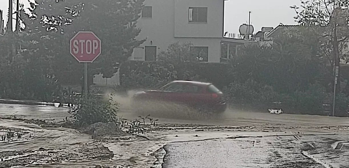 Polis Chrysochous On Alert As Heavy Rainfall Floods Basements And Closes Roads